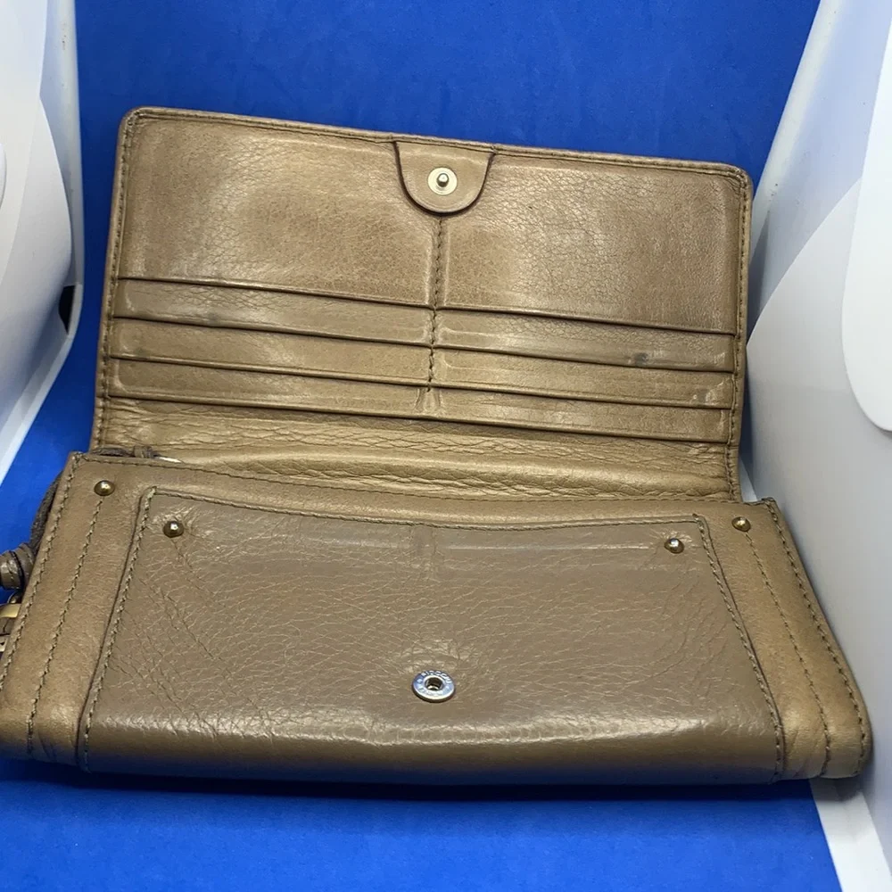 Chloe long leather wallet with lock‎ box color 2 color rivets